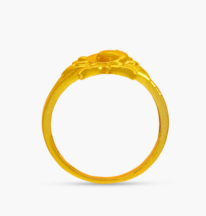 The Curvy Charm Ring
